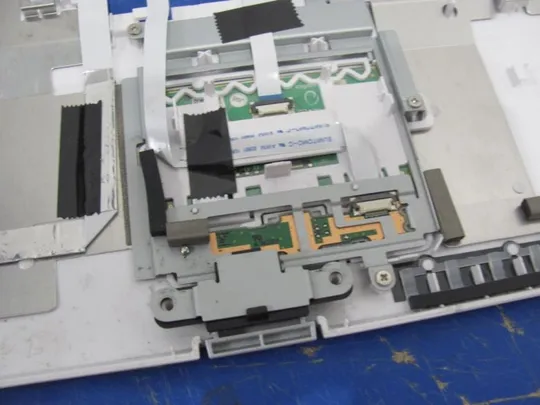 №271-18 панель палмрест та тачпад для FUJITSU CELSIUS H710 оригінал Де купити