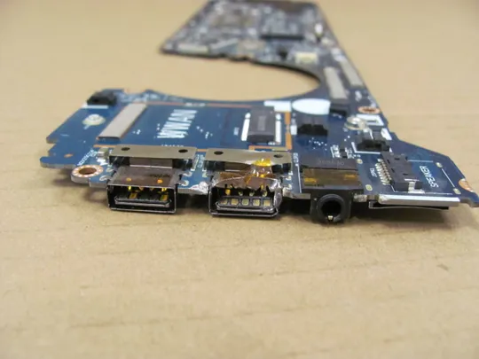 754-64 материнська плата FDV45 LA-J601P SRGKX  i5-10310U для  DELL Latitude 7410 2-in-1 оригінал Недорого