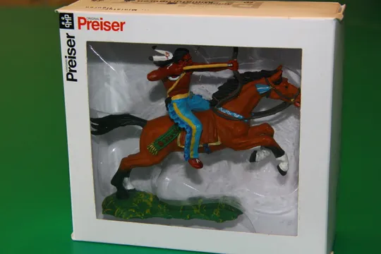 ІНДІАНЕЦЬ ІЗ ЛУКОМ НА КОНІ  № 54654 индеец 70мм ELASTOLIN PREISER ФРГ в упаковці Ціна