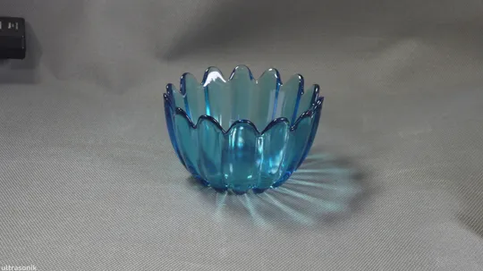 Цукерниця ваза бірюзове кольорове старе радянське скло Вживане Ціна