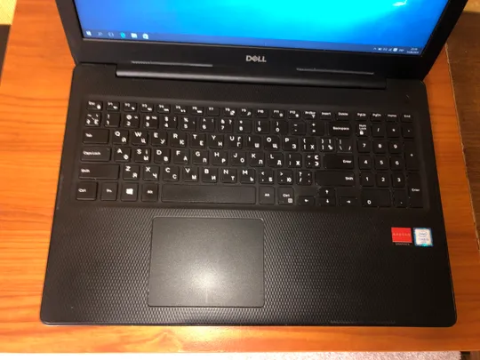 Ноутбук DELL 5580 IPS i3-6006U/ 8GB DDR4 / SSD 240Gb/ HD520+ R7 M460/ 3,5 год. Недорого