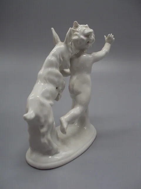 Фигура фарфор Германия Carl Scheidig KG Гревенталь мальчик путти и козлик ребенок с козленком №15458 Продаж