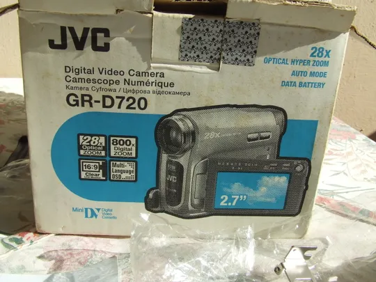 Купити Видеокамера цифрова JVC CR-D720 Япония раз.12х11 см.