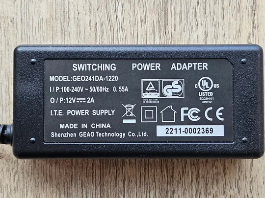 Універсальний блок живлення 12V 2A GFP241DA-1220 З аукціону