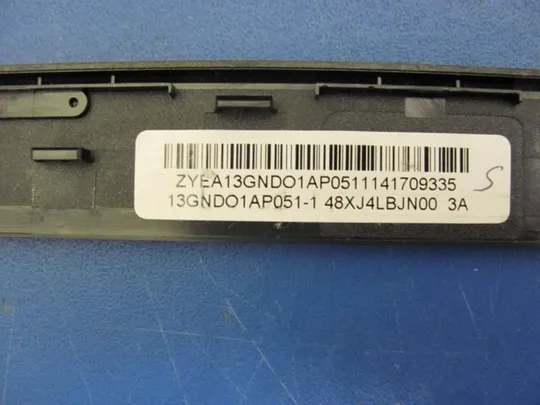 №125-2 рамка матриці 13GNDO1AP051-1 для ASUS F75A X75VD X75VB X75VC X75A X75V X75 оригінал Недорого