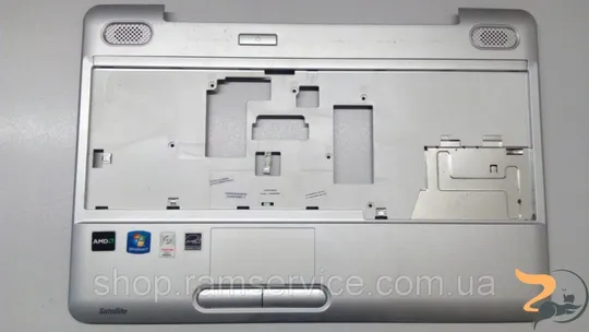 Середня частина корпуса для ноутбука Toshiba Satellite L500D-164, AP073000E00, б/в Ціна