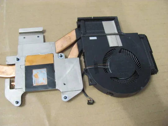 номер0076-2 система охолодження 0YHP4Y AT26J007ZAL 0TW1KC для Dell Precision 7530 7540 M7540  оригінал Продаж