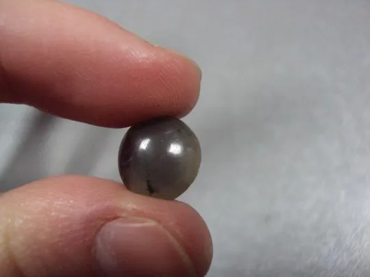 Камень агат мутно-сероватый цвет круглый для ювелирных изделий вес 0,61 г диаметр 11 мм №13254 Характеристики