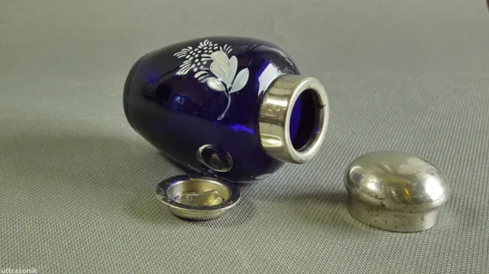 Чайниця банка для чаю синя кобальтова радянське скло Вживане Де купити