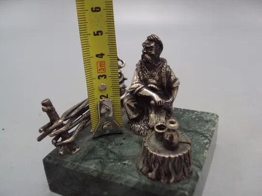 Фигура на подставке статуэтка козак сидит у забора серебро 925 проба вес 374 г №14270 Інтернет-аукціон