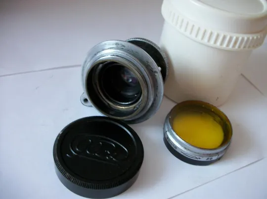 Объектив Фэд 1:3,5 , f=50mm , тубусный , футляр, оригинальная задняя крышка и светофильтр Де купити