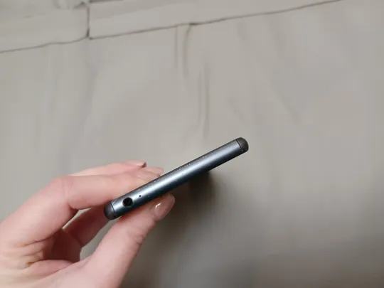 0076 мобільний телефон SONY XPERIA Продаж