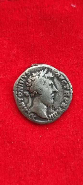 Подлинная монета денарий Минерва с джавелином/дротиком, в другой руке щит,им.Аврелий jm335 Ціна