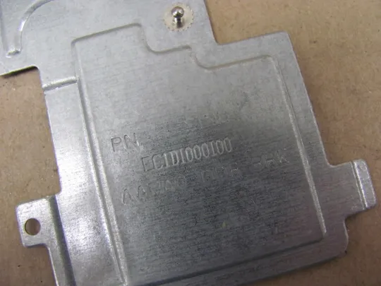 номер0980-8  комплектуюче кріплення EC1DI000I00 для Dell Precision 7510 7520 P53F оригінал З аукціону