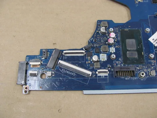 номер0928-10 материнська плата EPK50 LA-G07DP  L49974-601 SR3TK i3-7020U  для HP 15-DA  оригінал Недорого