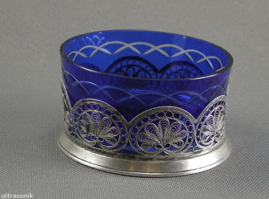 Цукерниця ваза кольорове кобальтове синє радянське скло та мельхіор Вживане З аукціону
