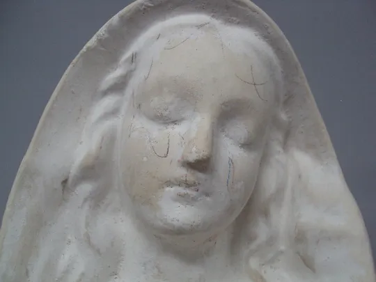 Фигура лтяжелая гипс статуэтка Божья Матерь Мария Богородица молится бюст высота 14,5 см №15606МЯ Інтернет-аукціон