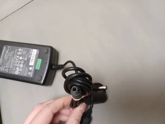 0618 адаптер живлення   12V 2 шт НІМЕЧЧИНА З аукціону