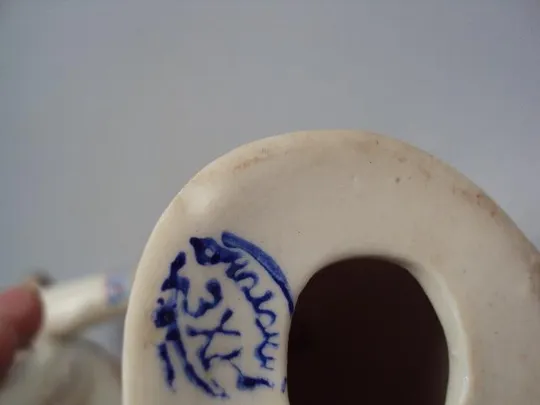 Фигура фарфор статуэтка Полонное ЗХК парочка парень и девушка наливает молоко пара 16,4 см №14551 Характеристики