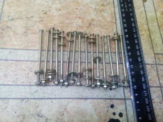 Гвинти довгі різні більше 90шт Де купити