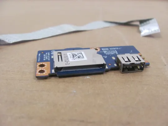 875-19 плата CAL50 LS-F111P  для  DELL Inspiron 15 5570 5575 Оригінал З аукціону