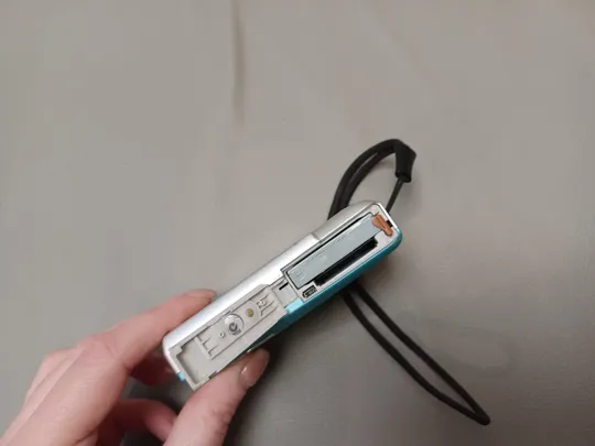 0111,,, цифровий фотоапарат CANON  IXUS9515  НІМЕЧЧИНА Недорого