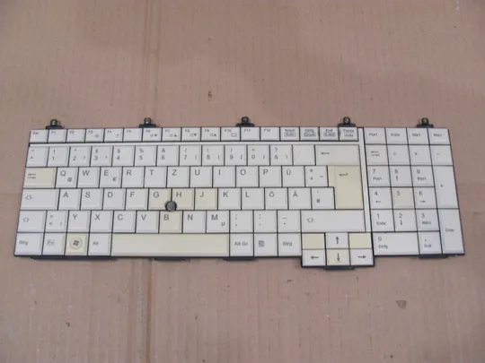707-9 клавіатура робоча CP499211-01 для  Fujitsu Celsius H910 H920 E751 E781 E782 E752 оригінал Ціна