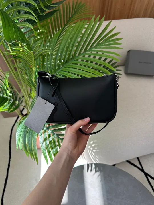 Сумка Balenciaga Rodeo Sling Pochette in Black/Silver 99696 На торгах