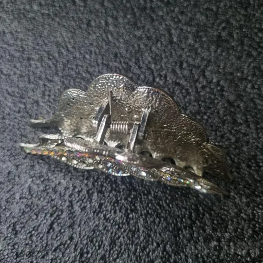 Заколка для волосся у формі листочка Продаж