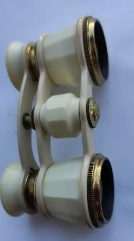 Винтажные театральный бинокль СССР. Винтажный советский маленький бинокль. lr127 Продаж