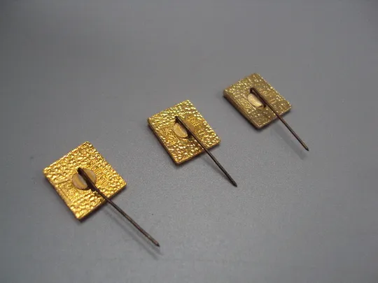 Знак Ленин портрет профиль голова на красном фоне ссср фрачник игла лот 3 шт №17662 Де купити