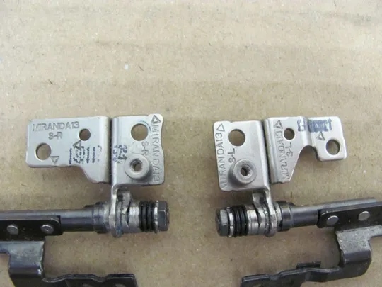 Купити 549-47 петлі для SAMSUNG NP730 730U NP730U3E оригінал