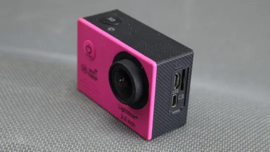 Экшн камера Lightdow 1080p WiFi action camera (розовый) + водонепроницаемый кейс З аукціону