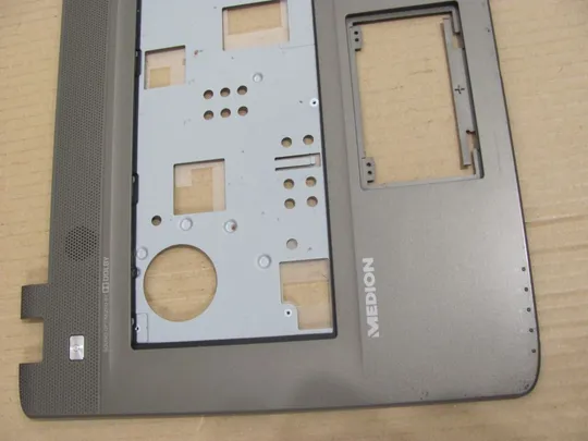 491-16 Кришка панель палмрест 13N0-1HA0801 для MEDION E7416 оригінал Де купити