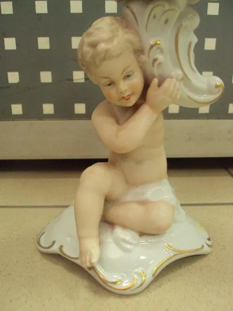 Купити Фарфоровый подсвечник мальчик путти ангелочек валлендорф №436п