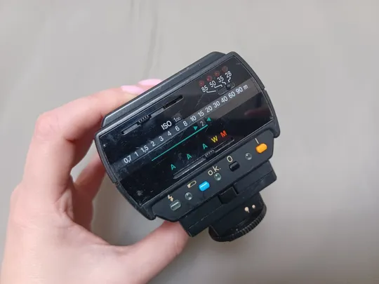 0921 зовнішній спалах Metz Mecablitz 32 Z-2 НІМЕЧЧИНА Де купити