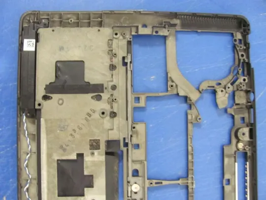 №180-1 Кришка дно піддон корпуса 05JK6H AM14A000703 для DELL LATITUDE E7250 оригінал З аукціону