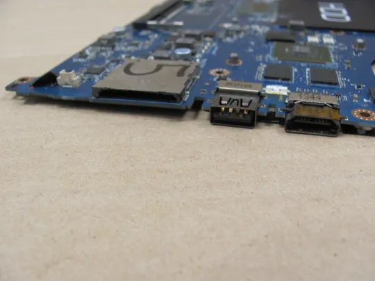 674-44 материнська плата  LA-A101P  i7-4600U SR1EA  для Dell Latitude  E5540 оригінал З аукціону