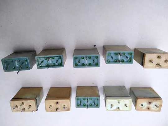 Конденсатор К73П - 3.      1 мкФ - 160В 10% Продаж