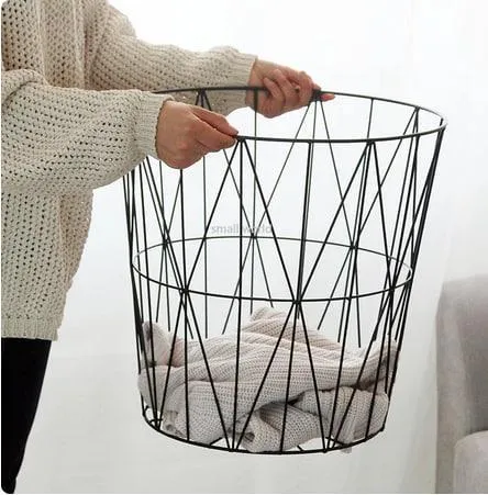 Стол-корзина 39x39x35 см в гостиную из металла, садовой столик Де купити