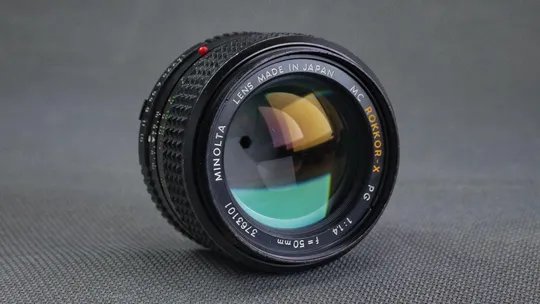 объектив Minolta MD Rokkor-X PG 50mm/1.4 MC Ф55мм на полный кадр (24x36mm) Ціна