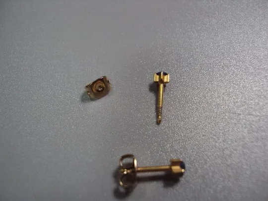 Бижутерия серьги гвоздики звездочки с синим камушком Европа б/у позолота (№9) №11241 З аукціону