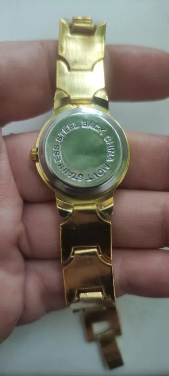 Красивые часы Картер, привезены из Англии, рабочие, выглядят как золотые, камешки-стразы  fr966 Недорого