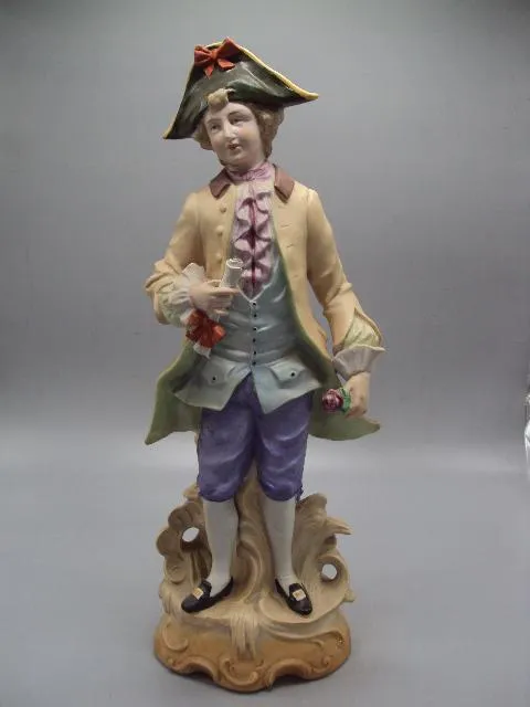Фигура фарфор статуэка Германия клеймо PR кавалер с письмом свитком и розой высота 39 см №14497 Ціна