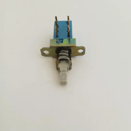 Перемикач модульний П2К без фіксації З аукціону