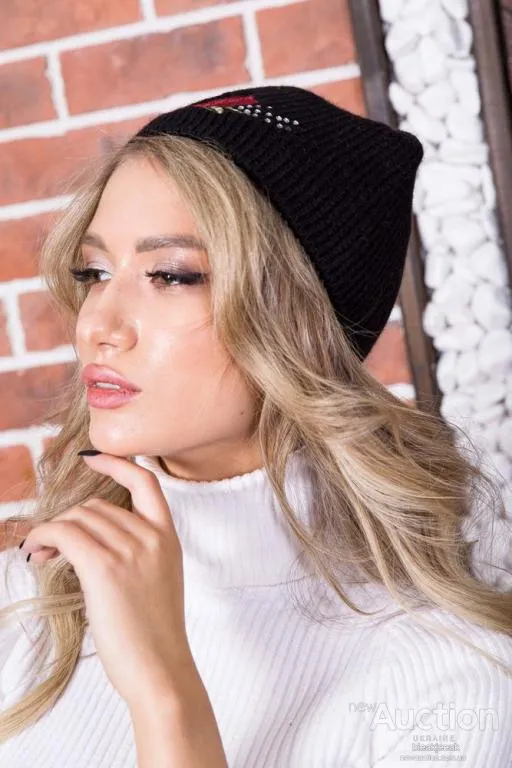 Купити Женская черная шапка, с цветочной вышивкой, 167R7782