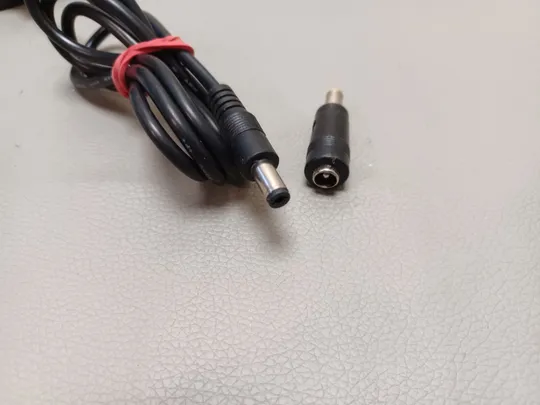 1126 адаптер живлення  TS-84W-4202000 42V 2.0A  НІМЕЧЧИНА Де купити