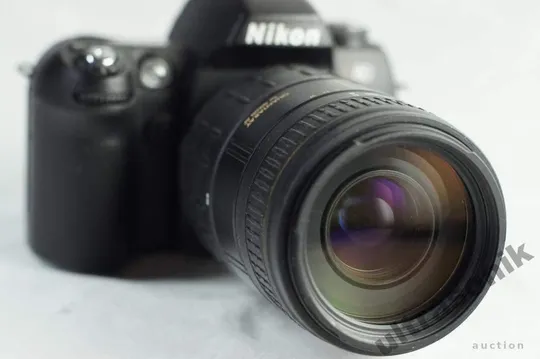 Купити Об&#039;єктив Nikon Quantaray 70-300mm/4-5.6 LDO Macro MC Ф62mm Вживане