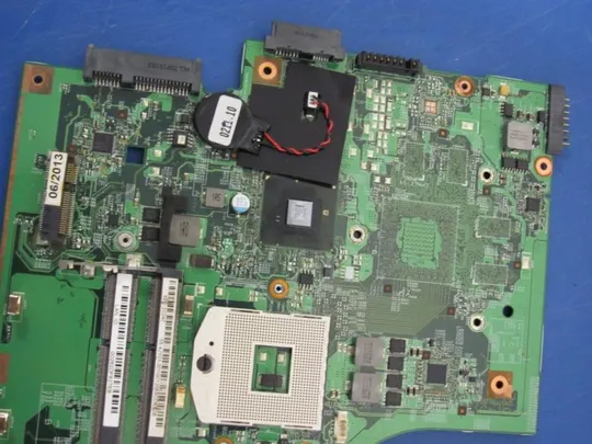 номер0013-2 материнська плата,Mainboard,Материнка,Основна плата,Системна плата,Плата системи 48.4GU01.021 РОБОЧА для MEDION Akoya E6214 P6622 оригінал З аукціону