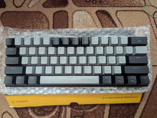 E-Yooso Z-11 Mechanical Keyboard 61 key Red Switch механічна ігрова клавіатура З аукціону